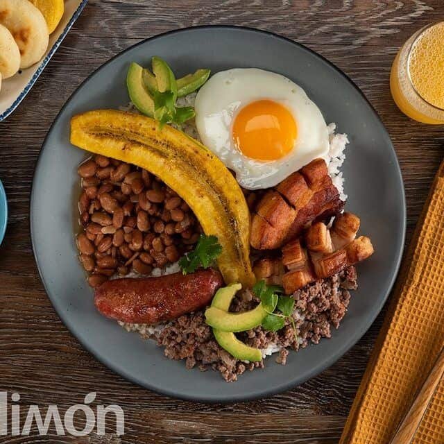 La Bandeja Paisa: un viaje completo al corazón de Antioquia