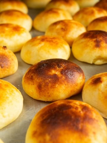 Nuestro Primer Plato Típico: El Pandebono Colombiano
